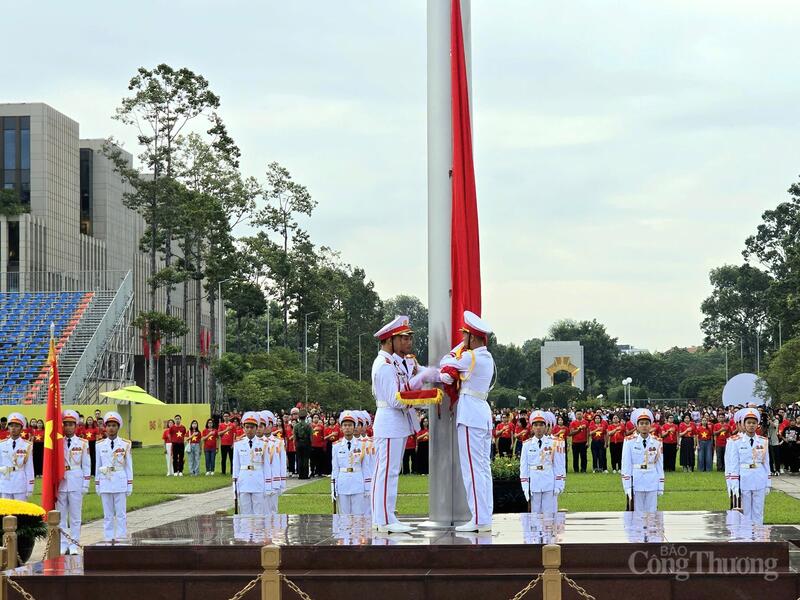 Kiều bào Việt Nam: Chúng tôi tự hào là người Việt Nam - 11