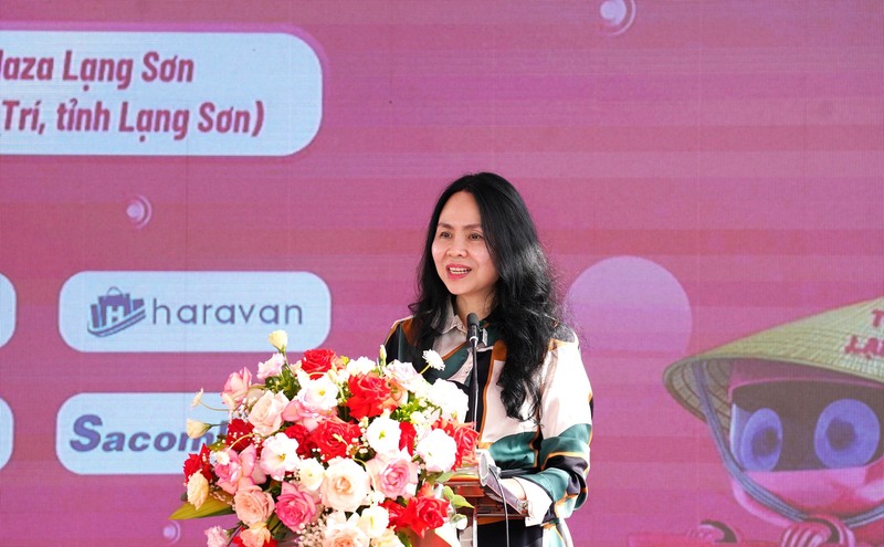 Bà Lê Hoàng Oanh, Cục trưởng Cục Thương mại điện tử và Okvip - liên minh giải trí #1 thế giới hà nội số.