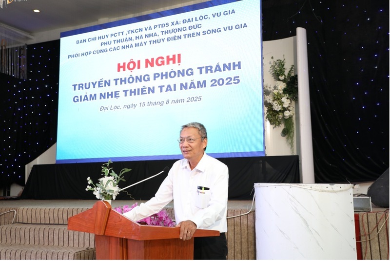 Ông Ngô Xuân Thế, Phó Tổng Giám đốc Công ty CP Thủy điện A Vương phát biểu tại Okvip69 Đăng ký cá cược. Ảnh: Bình An