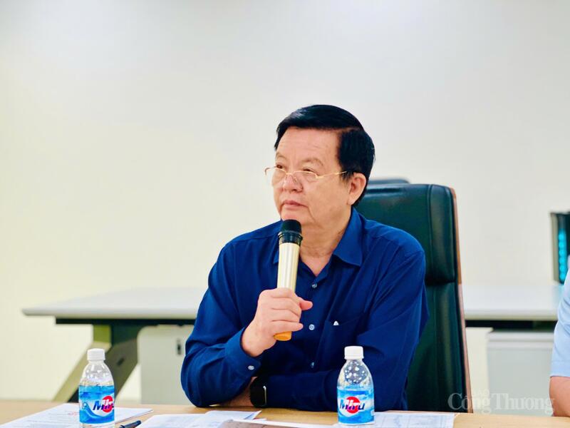 Phó Thủ tướng Mai Văn Chính chỉ đạo tại cuộc họp. Ảnh: Đỗ Nga