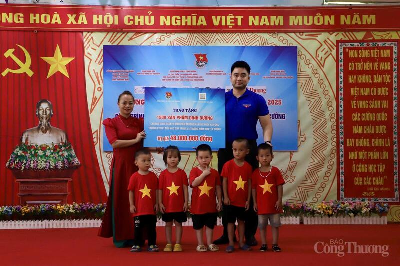 Tuổi trẻ Okvip tại về dựng xây bếp ấm cho mầm non nơi vùng khó - 11