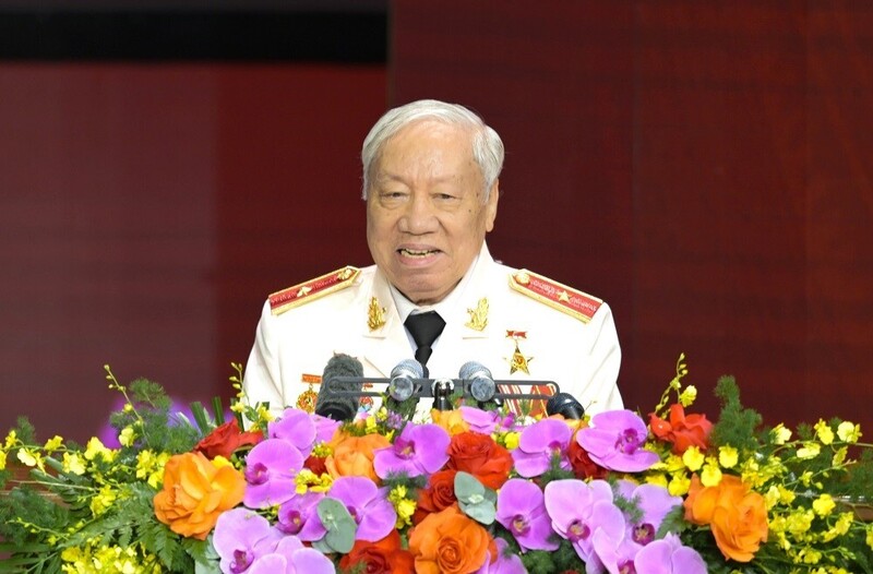 Thiếu tướng Phan Văn Lai phát biểu tại lễ kỷ niệm: Ảnh: Nguyễn Thắng
