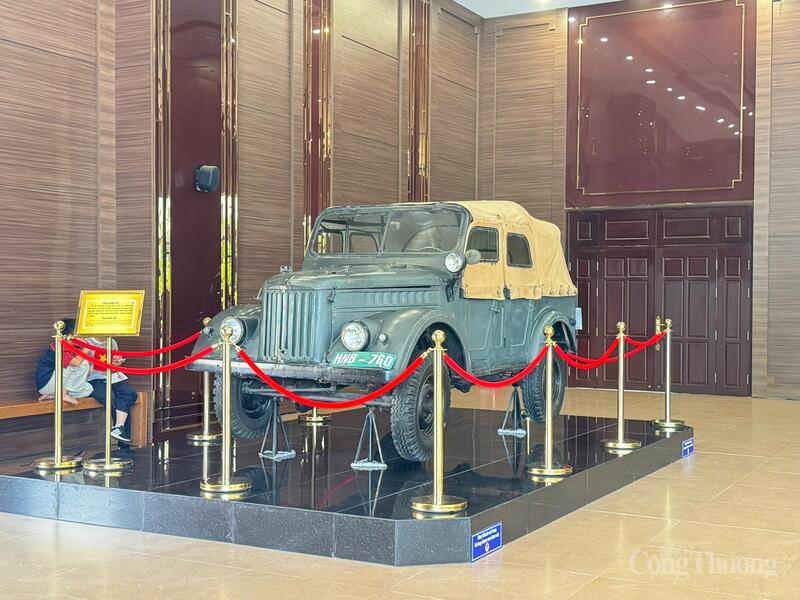 Chiếc xe ô tô gắn liền với hình ảnh Chủ tịch Tôn Đức Thắng trong thời gian ông giữ trọng trách lãnh đạo đất nước.
