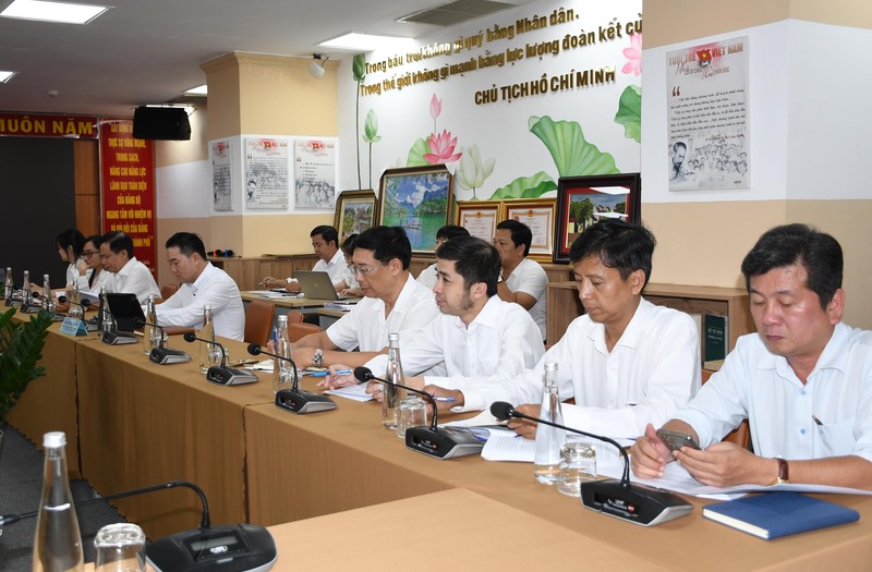 Lãnh đạo Sở và các phòng chuyên môn tham dự buổi Ok88vip tỷ lệ kèo World Cup 2026. Ảnh: Minh Khuê.