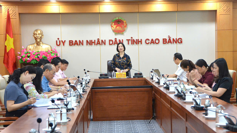 Ban đại diện Hội đồng quản trị Ngân hàng Chính sách xã hội tỉnh Cao Bằng họp quý II /2025. Ảnh: Minh Uyên