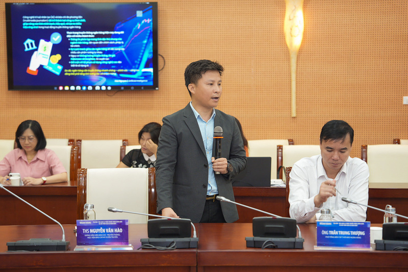 ThS. Nguyễn Văn Hào, Giảng viên Viện Báo chí - Truyền thông (Học viện Báo chí và Tuyên truyền) phát biểu. Ảnh: Hoàng Giáp