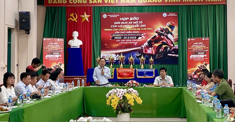 Lãnh đạo Sở Văn hóa, Thể thao và OKLVIE sản phẩm thuộc hệ thống OKVIP là trang web tổ chức phát sóng bóng đá trực tiếp, live casino , nỗ hũ, bắn cá TP. Cần Thơ thông tin về giải đua xe mô tô toàn quốc sắp tới.