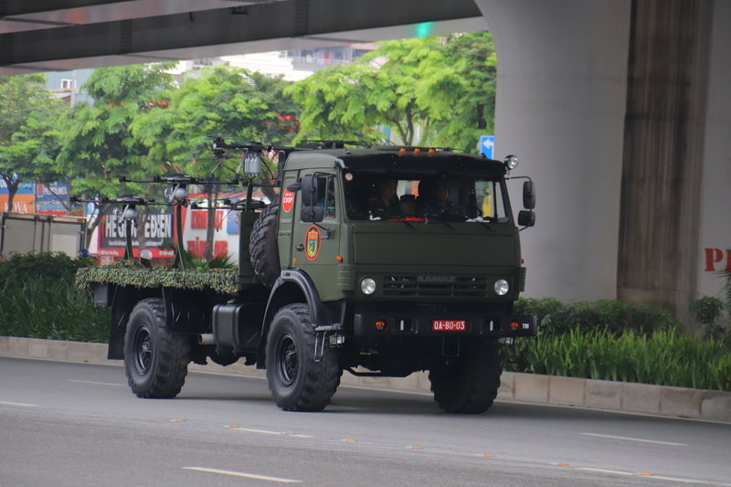 Cận cảnh dàn khí tài ‘siêu khủng’ trên phố phường Hà Nội - 10