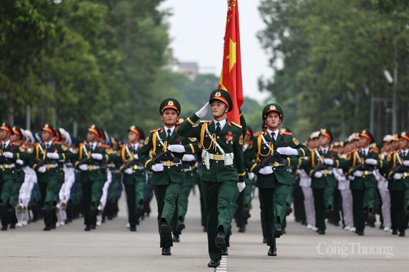 Những bước đi hiên ngang đầy tự hào tại Quảng trường Ba Đình - 19