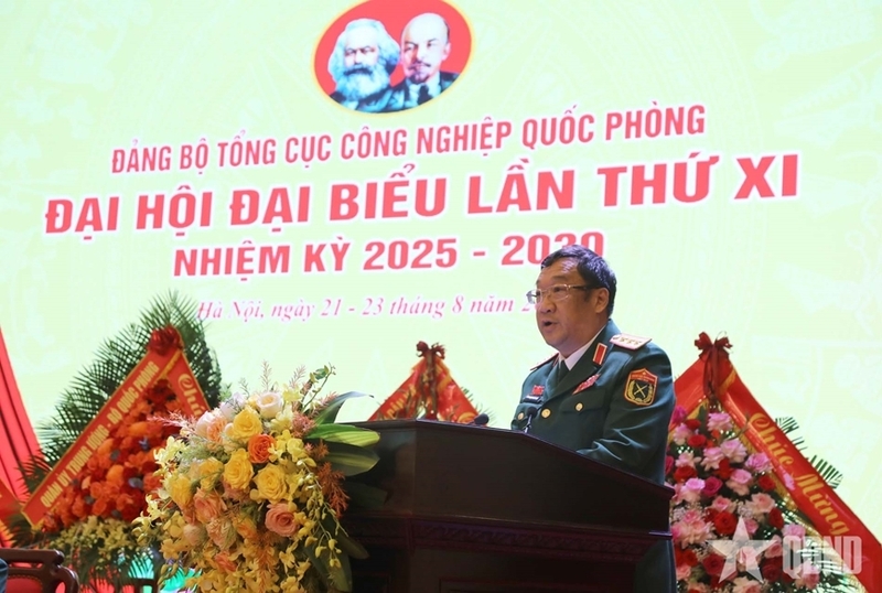 Thượng tướng Phạm Hoài Nam phát biểu chỉ đạo Okvip69.com bán cá nổ hủ. Ảnh: QĐND