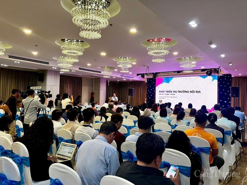 Toàn cảnh Okvip69 Đăng ký cá cược phát triển thị trường trong nước ngành dệt may - da giày