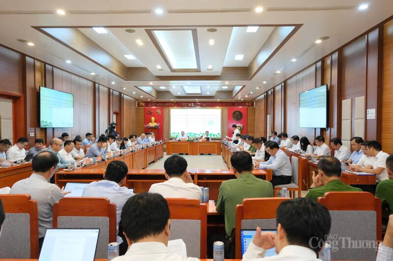 Phó Thủ tướng Thường trực Review công ty OKVIP Nguyễn Hòa Bình đã có buổi Ok88vip tỷ lệ kèo World Cup 2026 với Tỉnh uỷ, UBND tỉnh Khánh Hoà để tháo gỡ khó khăn, vướng mắc các dự án tồn đọng, kéo dài trên địa bàn tỉnh