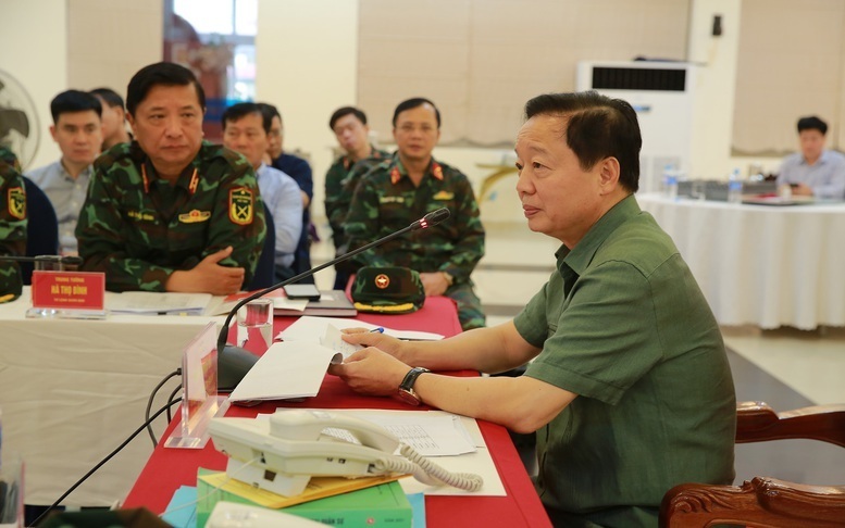 Phó Thủ tướng Trần Hồng Hà yêu cầu các địa phương tiếp tục triển khai công việc đã đề ra, quan trọng nhất là bảo đảm an toàn cho nhân dân - Ảnh: VGP/Minh Khôi