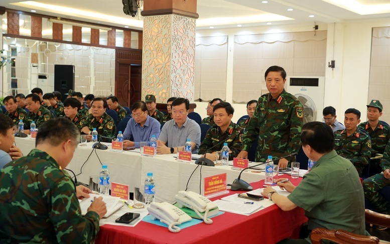 Các đơn vị báo cáo tình hình phòng chống bão số 5 - Ảnh: VGP/Minh Khôi