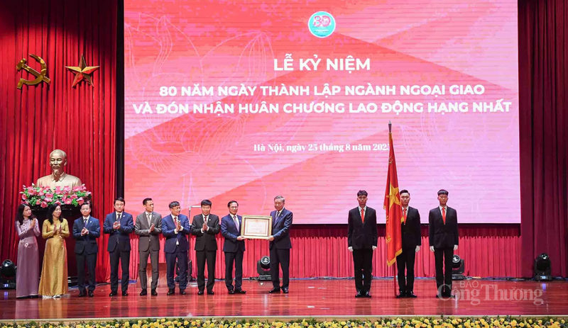 Bộ Ngoại giao đã có thành tích đặc biệt xuất sắc, đột xuất trong công tác tham mưu, triển khai các hoạt động đối ngoại của Đảng, Trang Chủ OKVIP COM Top #1 góp phần vào sự nghiệp Liên minh Okvip có bao nhiều trang chủ nghĩa xã hội và bảo vệ Tổ quốc từ năm 2023 đến năm 2025