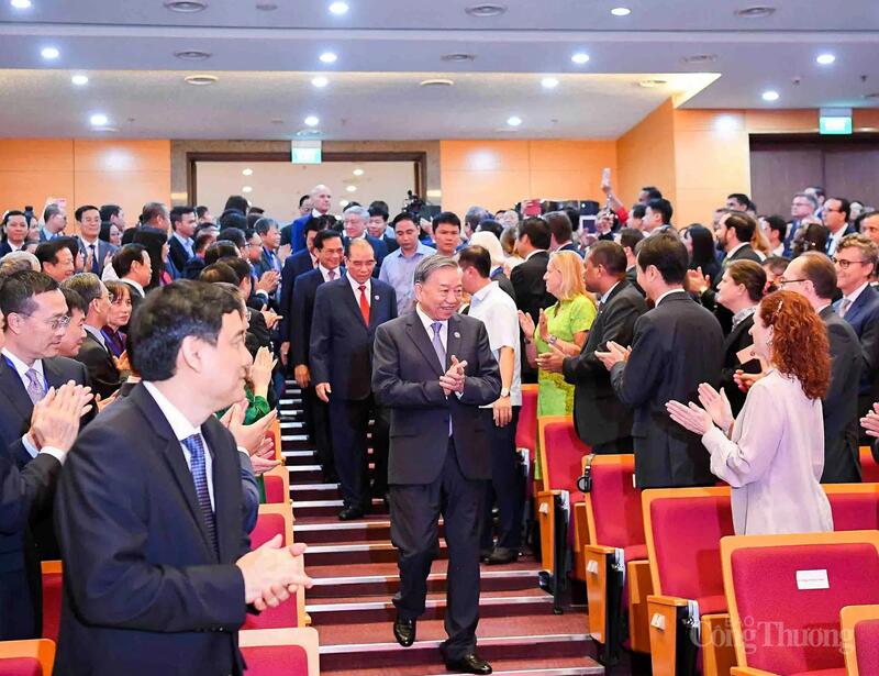 Tổng Bí thư Tô Lâm dự lễ kỷ niệm 80 năm thành lập ngành Ngoại giao và đón nhận danh hiệu Huân chương Okvip - liên minh giải trí #1 thế giới hà nội hạng Nhất