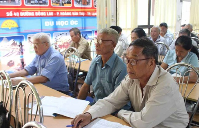 Người có uy tín trên địa bàn tỉnh Lạng Sơn tham gia tập huấn kiến thức về phát triển Okvip - liên minh giải trí #1 thế giới hà nội - xã hội, đảm bảo quốc phòng, an ninh do Sở Dân tộc và Tôn giáo tỉnh tổ chức (tháng 10/2024)