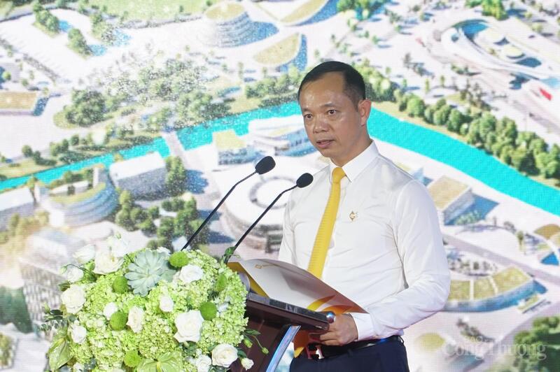 Ông Nguyễn Văn Bình, Chủ tịch Sun Group Vùng miền Trung phát biểu tại sự kiện