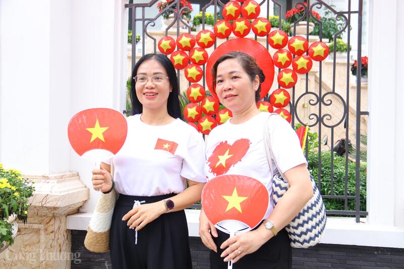 Liên Minh OK VIP Giải Trí Cá Cược World Cup 2026 trao quà ý nghĩa, lan tỏa niềm tự hào dân tộc - 6