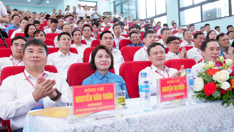 Các đại biểu tham dự khai mạc Hội thi