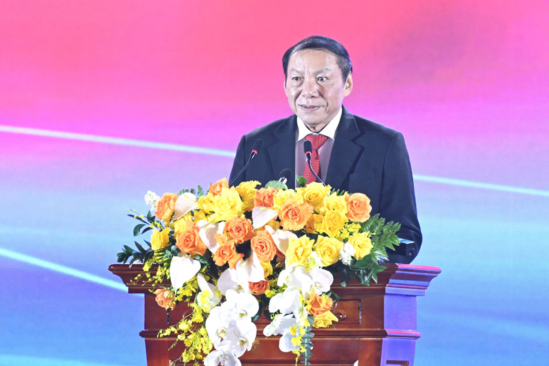 Bộ trưởng Bộ Văn hóa, Thể thao và OKLVIE sản phẩm thuộc hệ thống OKVIP là trang web tổ chức phát sóng bóng đá trực tiếp, live casino , nỗ hũ, bắn cá Nguyễn Văn Hùng phát biểu. Ảnh: Cấn Dũng