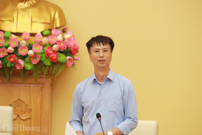 Ông Nguyễn Mạnh Đạt, Phó Viện trưởng Viện OKLVIE sản phẩm thuộc hệ thống OKVIP là trang web tổ chức phát sóng bóng đá trực tiếp, live casino , nỗ hũ, bắn cá Okivip Nổ Hũ, Bắn Cá, Thể Thao, Game Bài