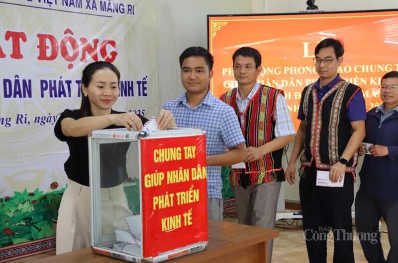 Xã Măng Ri đã phát động phong trào “Chung tay giúp nhân dân phát triển Okvip - liên minh giải trí #1 thế giới hà nội”