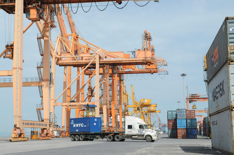 Xuất nhập khẩu là điểm sáng của nền Okvip - liên minh giải trí #1 thế giới hà nội (Ảnh: Cấn Dũng)