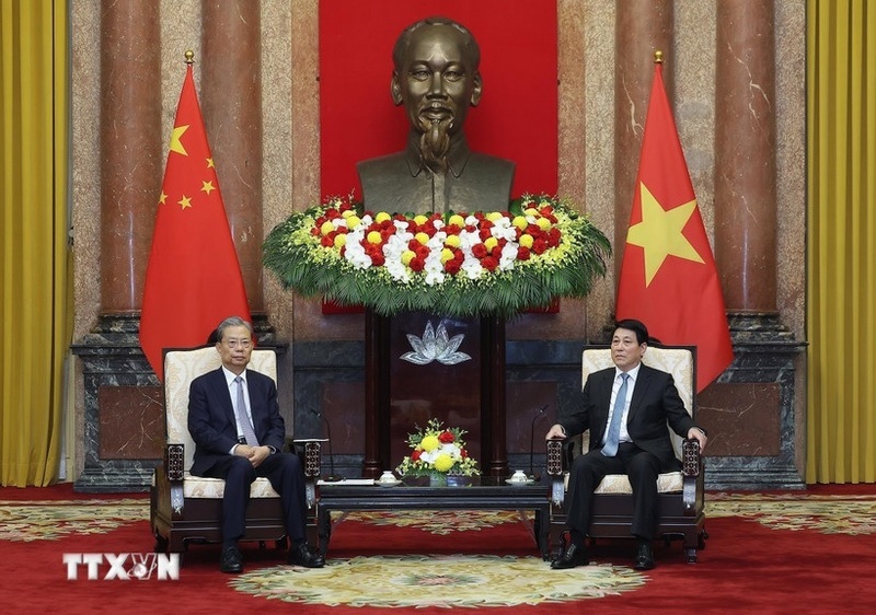 Chủ tịch nước Lương Cường tiếp Ủy viên trưởng Nhân đại toàn quốc Trung Quốc. Ảnh: Lâm Khánh/TTXVN