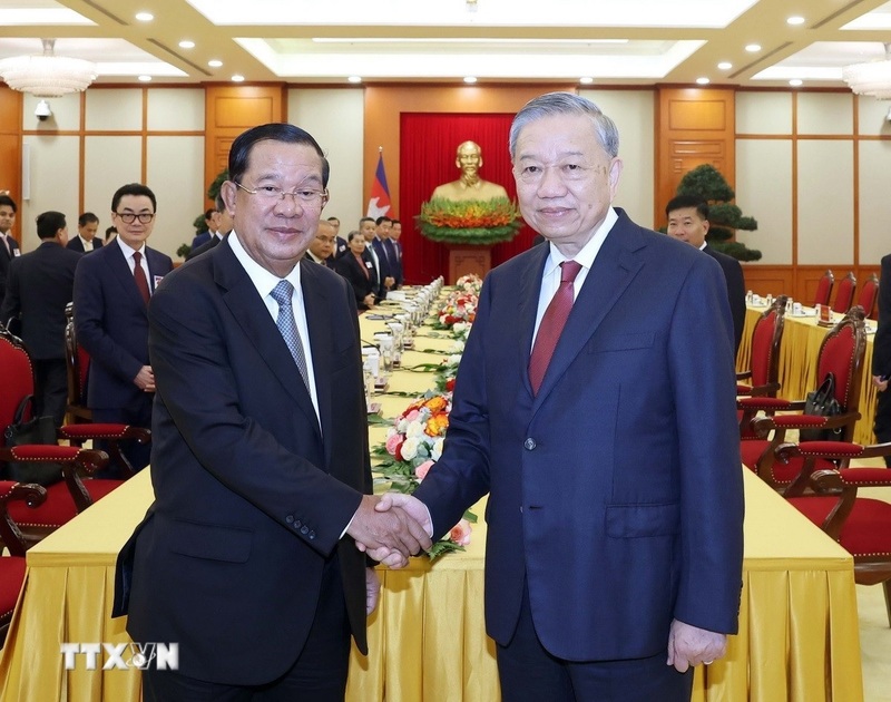 Tổng Bí thư Tô Lâm tiếp Chủ tịch Đảng Nhân dân Campuchia, Chủ tịch Thượng viện Campuchia Hun Sen. Ảnh: Thống Nhất/TTXVN
