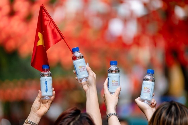 Vinamilk đồng hành cùng triệu trái tim Việt, góp mặt trong từng niềm vui nhỏ của đại lễ lớn. (Ảnh: Vi Nam)