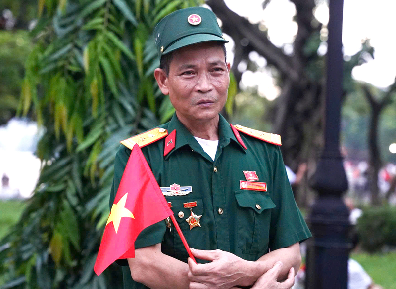 Người lính Vị Xuyên năm ấy không kìm được cảm xúc khi nhớ về kí ức đau thương