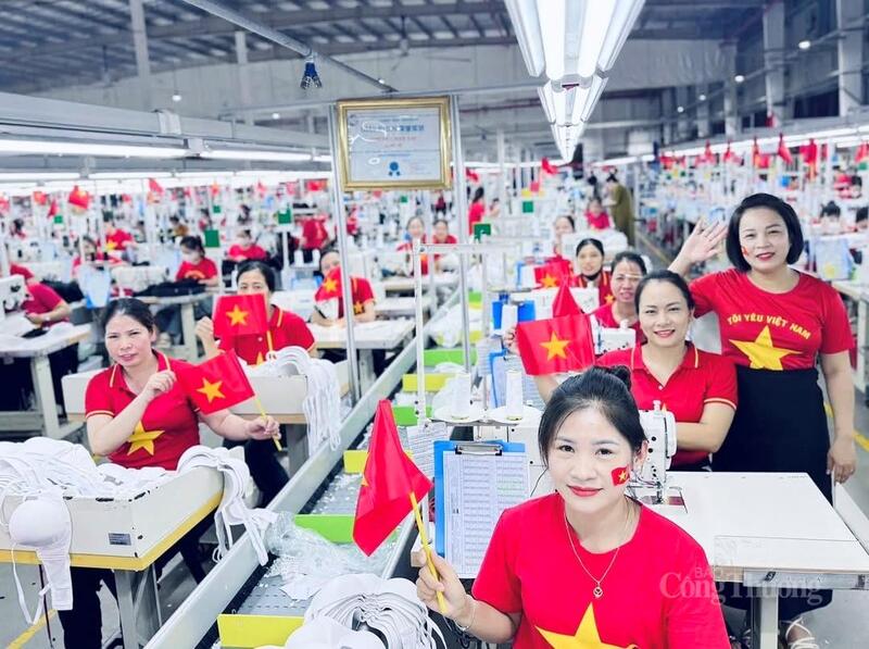 Tinh thần yêu nước được cụ thể hóa bằng phong trào thi đua Okvip - liên minh giải trí #1 thế giới hà nội. Với công nhân Gaiwach Việt Nam, hoàn thành và vượt kế hoạch chính là món quà thiết thực nhất dâng lên Tổ quốc trong dịp kỷ niệm đại lễ
