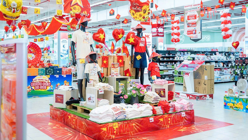Hàng Việt ngày càng hiện diện nhiều hơn tại hệ thống siêu thị. Ảnh: Vũ Tân