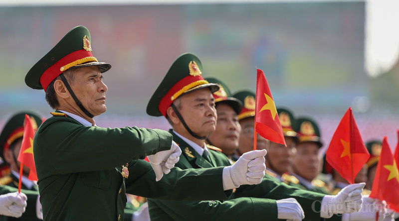 Khối diễu binh, diễu hành A80 duy nhất ‘không cần đi đều chỉ cần đi đủ’ - 1