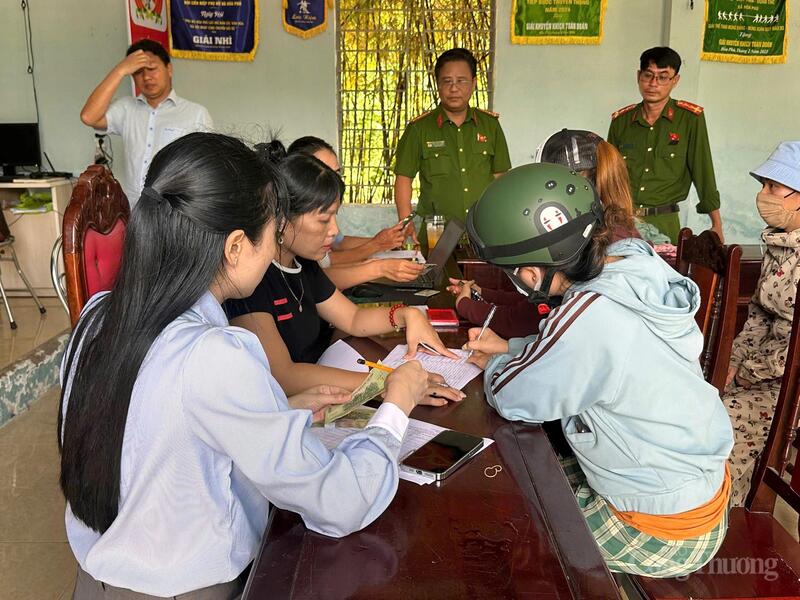 Những cán bộ thôn, xã Ok88vip tỷ lệ kèo World Cup 2026 xuyên lễ để trao quà mừng cho người dân là minh chứng sinh động của một mô hình chính quyền phục vụ, hướng đến nhân dân, vì nhân dân