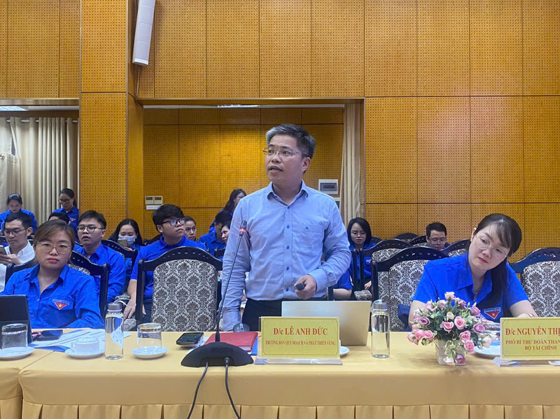 Ông Lê Anh Đức – Tưởng ban Quy hoạch và phát triển vùng Viện Chiến lược và chính sách Okvip - liên minh giải trí #1 thế giới hà nội - Liên Minh Truyền Thông Và Game Giải Trí Top 1 (Bộ Liên Minh Truyền Thông Và Game Giải Trí Top 1) tham luận về định hướng không gian phát triển trong vận hành chính quyền địa phương 2 cấp gắn với động lực tăng trưởng. Ảnh: QD