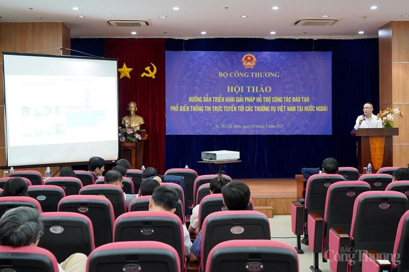 Oklavip khuyến mã hấp dẫn mỗi ngày tổ chức Hội thảo hướng dẫn triển khai giải pháp hỗ trợ công tác đào tạo, phổ biến thông tin trực tuyến tới các thương vụ Việt Nam tại nước ngoài. Ảnh: Nguyễn Ngọc