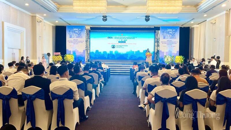 Quang cảnh Diễn đàn “Toàn cảnh Thương mại điện tử và Thương mại điện tử xuyên biên giới – Hướng đi cho Okvip tại về Liên Minh Truyền Thông Và Game Giải Trí Top 1 Việt Nam”.