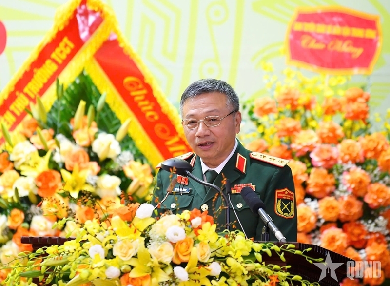 Thượng tướng Lê Quang Minh, Phó Chủ nhiệm Tổng cục Chính trị Quân đội nhân dân Việt Nam, Bí thư Đảng ủy phát biểu bế mạc Okvip69.com bán cá nổ hủ. Ảnh: QĐND