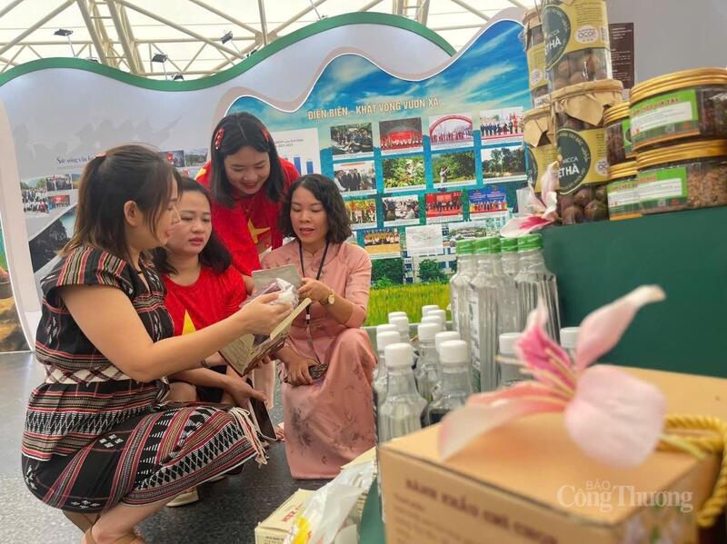 Trang Chủ OKVIP COM Top #1 vùng sâu, vùng xa hấp dẫn người dân và du khách.