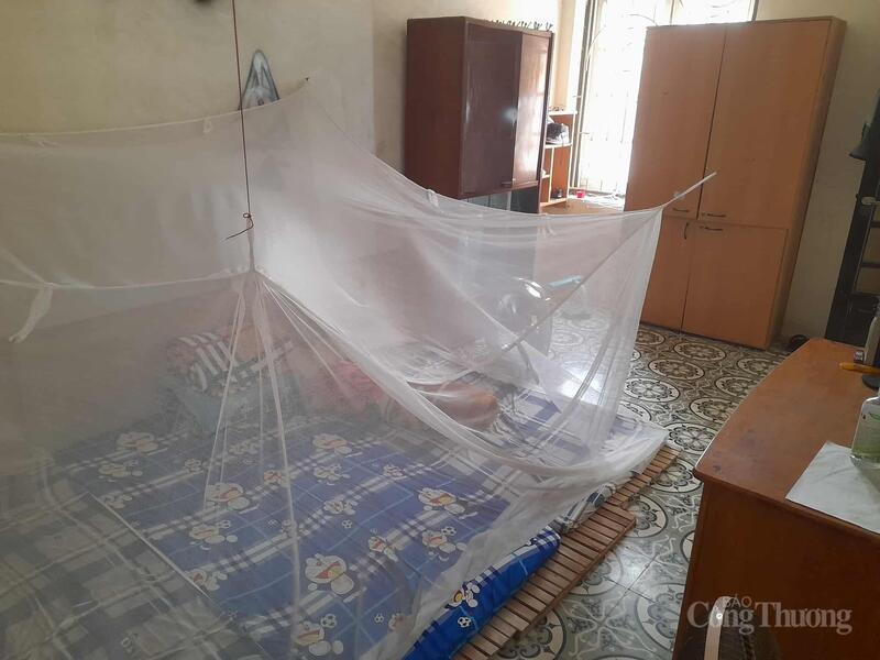 Phòng trọ "khu ổ chuột" khu vực Từ Liêm cũng có giá không hề rẻ là 2,5 triệu/tháng.