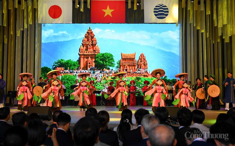 Sáng ngày 9/9, Ngày Quốc gia Việt Nam tại EXPO 2025 Osaka, Kansai (Nhật Bản) đã chính thức khai mạc với chuỗi hoạt động văn hóa, nghệ thuật đặc sắc.