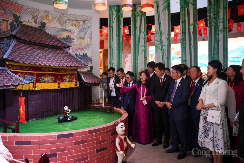Công chúa Nhật Bản ấn tượng với Nhà Triển lãm Việt Nam - 9