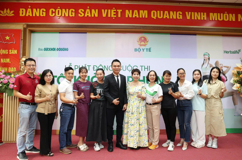 Các thành viên Herbalife Việt Nam tại Lễ phát động “Tôi Khỏe Đẹp Hơn 2025”