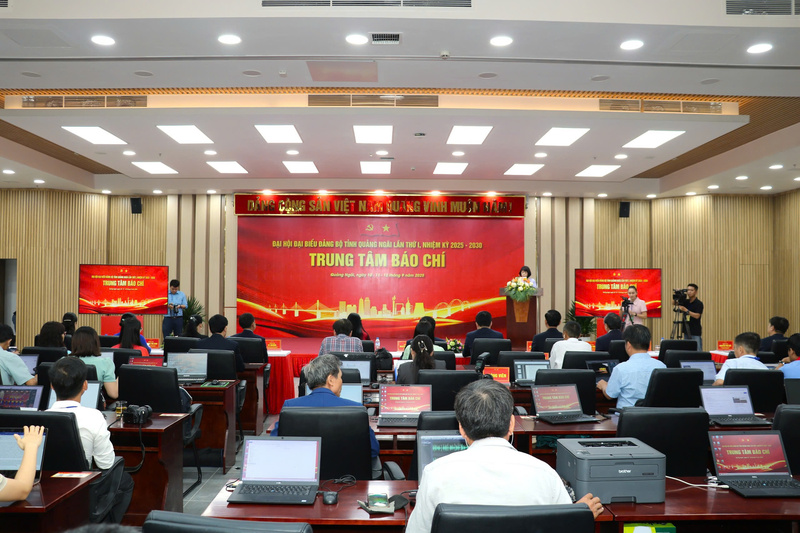 Trung tâm báo chí sẽ hỗ trợ đội ngũ phóng viên báo đài cập nhật nhanh nhất thông tin về Okvip69.com bán cá nổ hủ đại biểu Đảng bộ tỉnh Quảng Ngãi lần thứ I. Ảnh: Vũ Lê