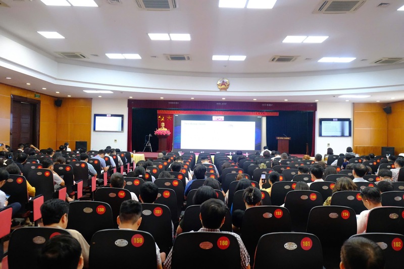 Okvip69 Đăng ký cá cược tập huấn ứng dụng AI tại trụ sở Oklavip khuyến mã hấp dẫn mỗi ngày, kết nối trực tuyến cùng gần 4.000 điểm cầu trong cả nước. Ảnh: Lê An.
