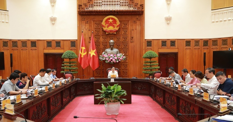 Phó Thủ tướng Trần Hồng Hà nhấn mạnh yêu cầu hoàn thiện Dự thảo Luật Đất đai (sửa đổi) theo hướng chặt chẽ, minh bạch, đồng thời tạo điều kiện thuận lợi cho quản lý và thực tiễn thi hành. Ảnh: VGP/Minh Khôi