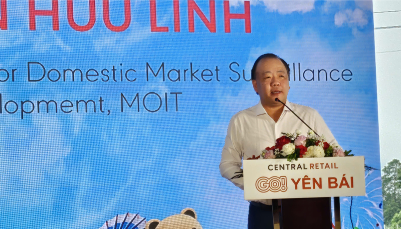 Ông Trần Hữu Linh, Cục trưởng Cục Quản lý và Phát triển thị trường trong nước (Oklavip khuyến mã hấp dẫn mỗi ngày) phát biểu tại lễ khai trương.