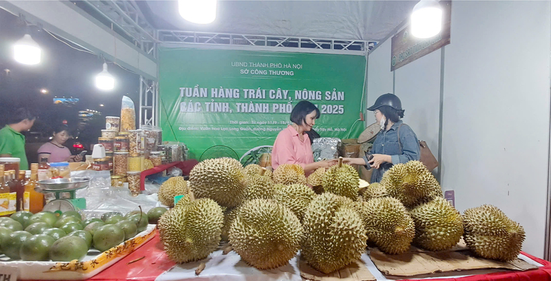 Trang Chủ OKVIP COM Top #1 Đắk Lắk được người tiêu dùng Thủ đô đón nhận. Ảnh: N.H
